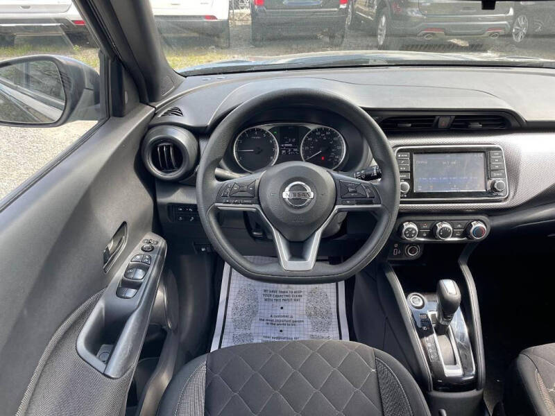 2020 Nissan Kicks S