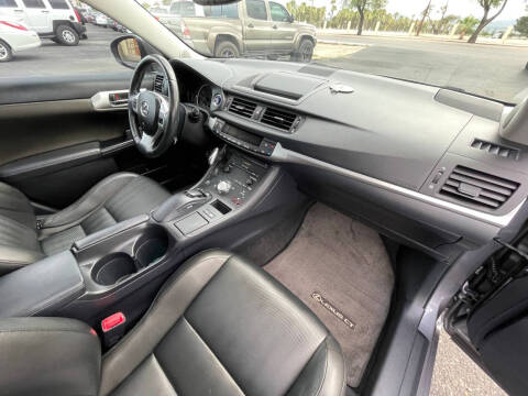 2013 Lexus CT 200h