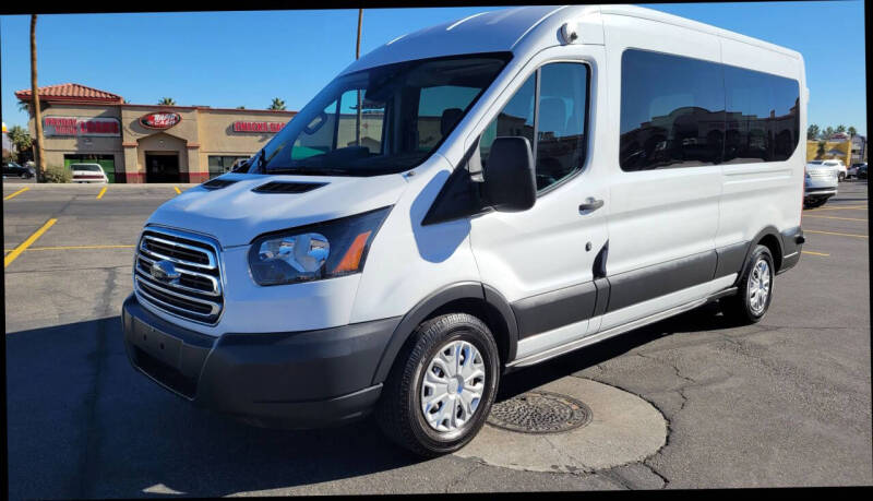 2017 Ford Transit Wagon XLT's photo