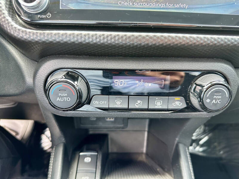 2021 Nissan Kicks SV