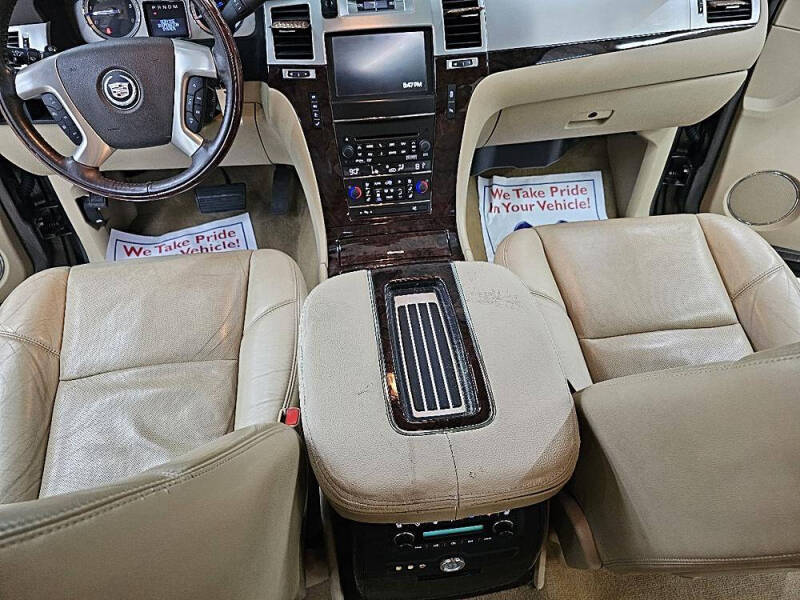 2013 Cadillac Escalade Luxury