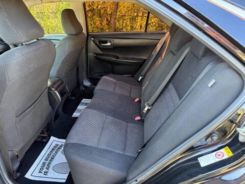 2016 Toyota Camry LE