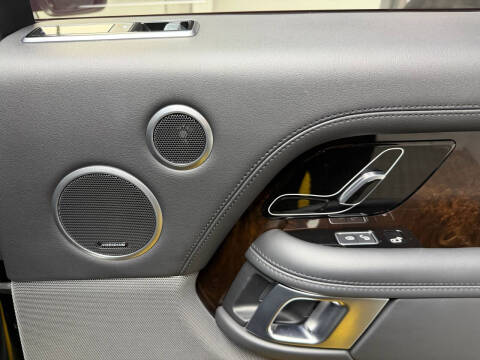 2020 Land Rover Range Rover P525 HSE