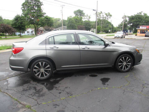2013 Chrysler 200 Touring