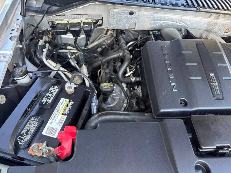 2012 Lincoln Navigator L