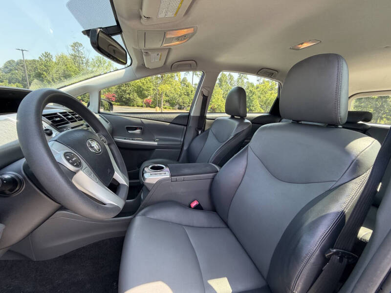 2012 Toyota Prius v Five