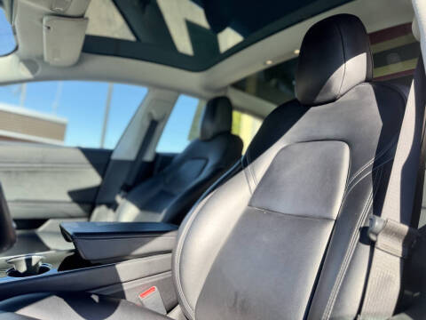 2019 Tesla Model 3 Long Range