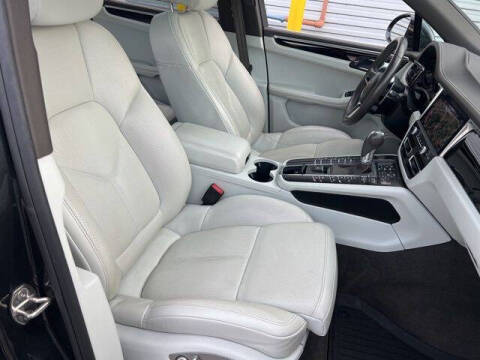 2019 Porsche Macan S