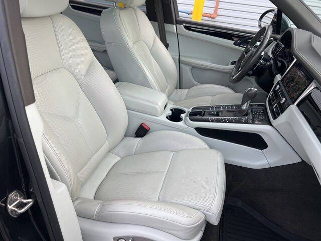 2019 Porsche Macan S