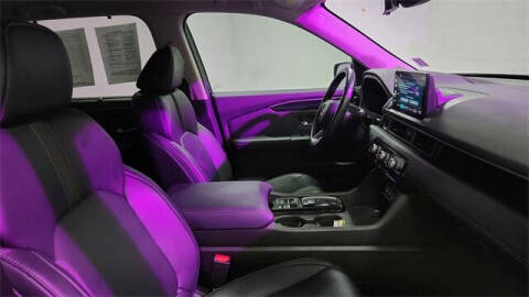 2024 Honda Pilot EX-L w/Rear Captain's Chairs