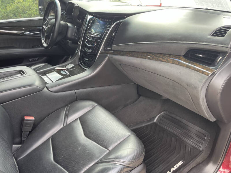 2016 Cadillac Escalade Platinum