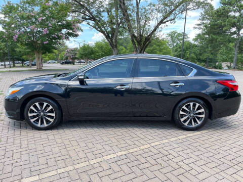 2017 Nissan Altima for sale at PFA Autos in Union City GA