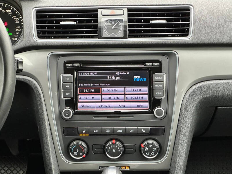 2015 Volkswagen Passat