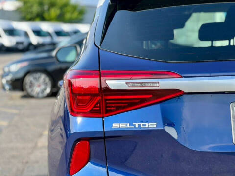 2022 Kia Seltos Nightfall