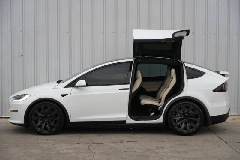 2023 Tesla Model X Standard Range