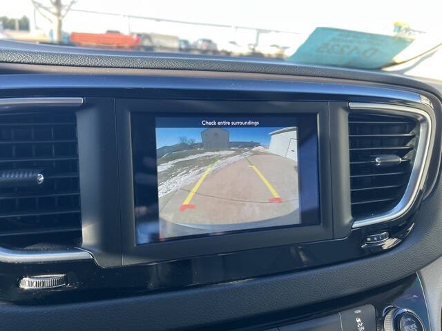 2021 Chrysler Voyager LXi