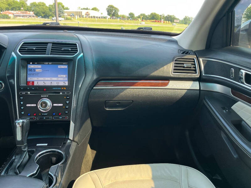 2017 Ford Explorer Platinum