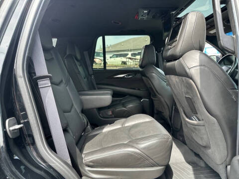 2016 Cadillac Escalade Platinum