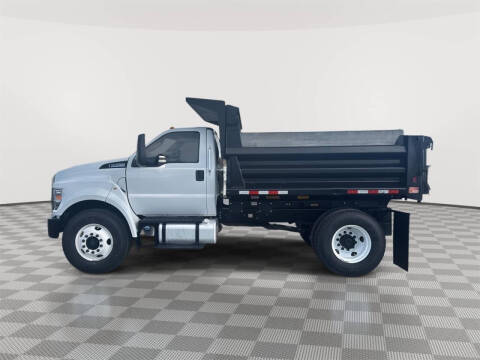 2022 Ford F-750 Super Duty