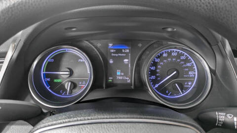 2020 Toyota Camry Hybrid LE