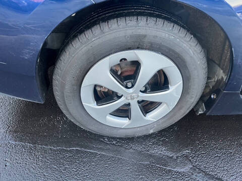 2012 Toyota Prius Two