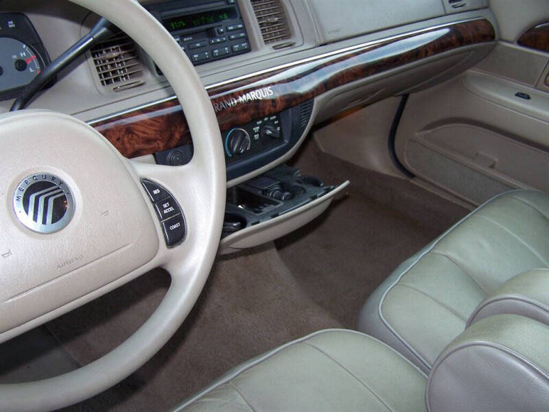 2004 Mercury Grand Marquis GS