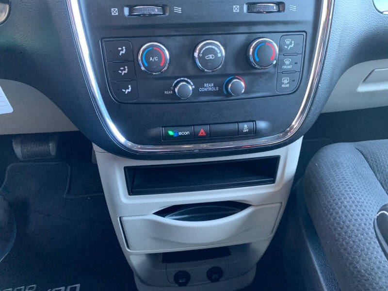 2016 Dodge Grand Caravan SE