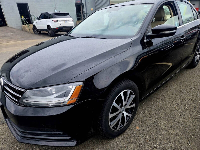 Used 2018 Volkswagen Jetta SE with VIN 3VWDB7AJ6JM221691 for sale in Westfield, MA