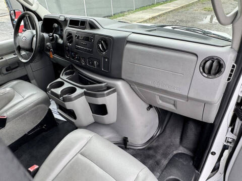 2013 Ford E-Series E-150