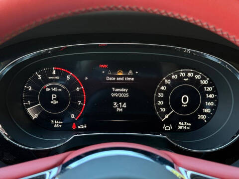 2024 Bentley Bentayga V8