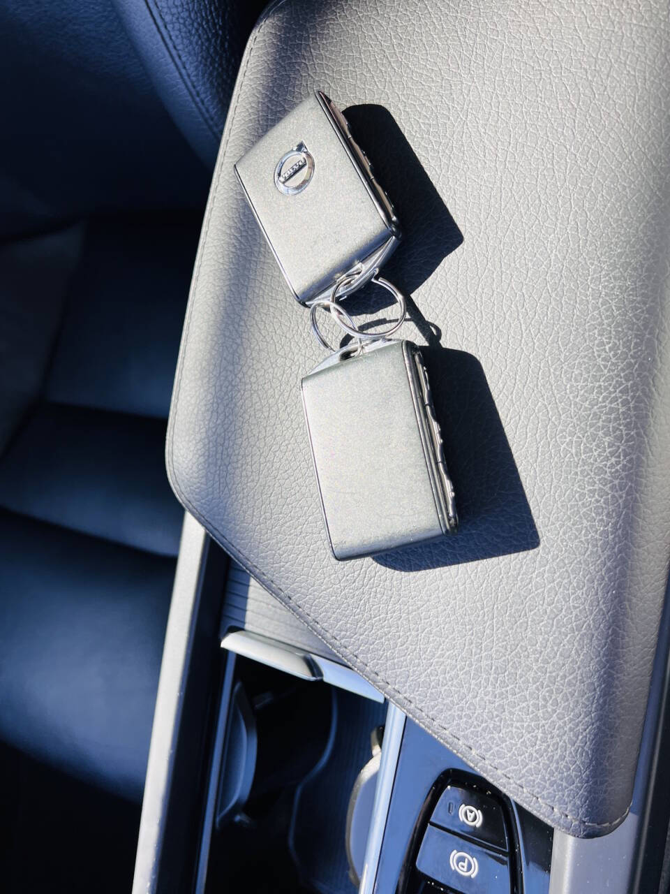 Used Car 2020 Volvo Xc60  T5 Momentum 4dr Suv For Sale Under $20,000 In Austin, Texas