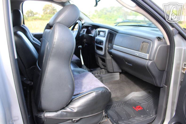 2005 Dodge Ram 1500 SRT-10