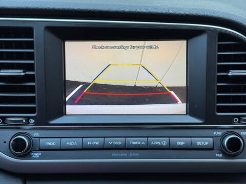 2018 Hyundai Elantra