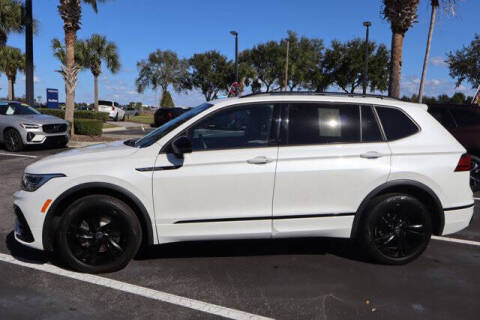 2023 Volkswagen Tiguan SE R-Line Black