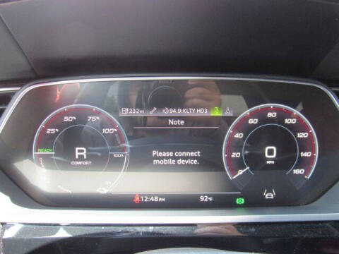 2023 Audi e-tron S Sportback quattro Premium Plus