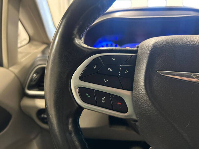 2021 Chrysler Pacifica Touring
