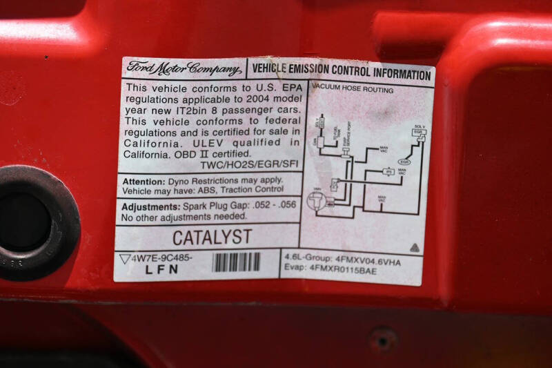 2004 Ford Mustang Mach 1 Premium