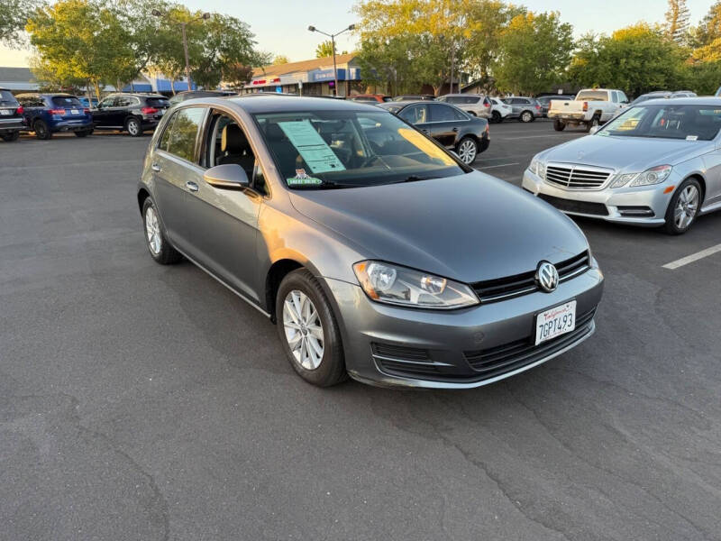 2015 Volkswagen Golf TSI SE