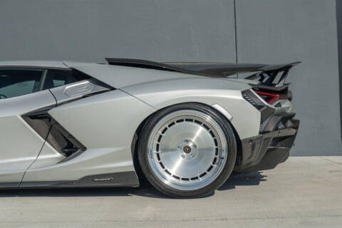 2024 Lamborghini Revuelto