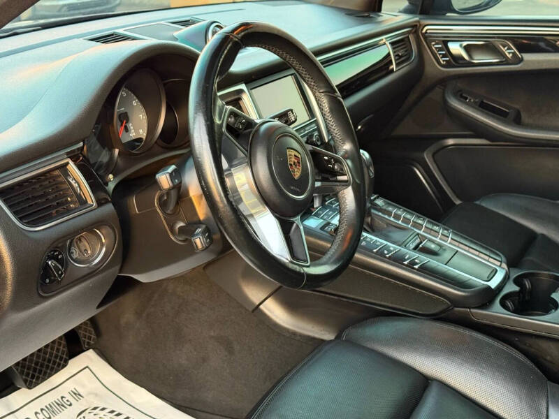 2016 Porsche Macan S