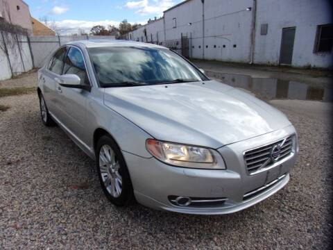 2010 Volvo S80 for sale at Amazing Auto Center in Capitol Heights MD