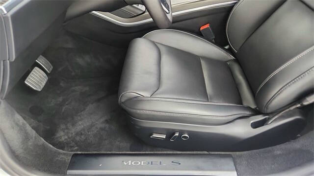 2023 Tesla Model S Plaid