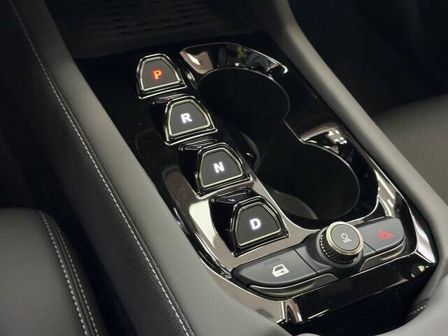 2025 VinFast VF8 Plus