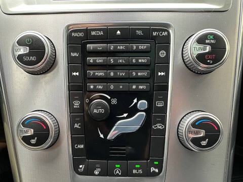 2017 Volvo XC60 T6 Dynamic