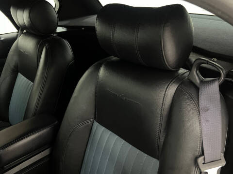 2005 Ford Thunderbird Deluxe