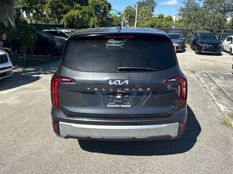 2024 Kia Telluride LX