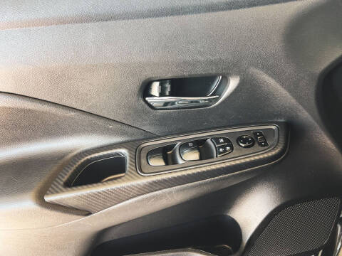 2023 Nissan Versa SV