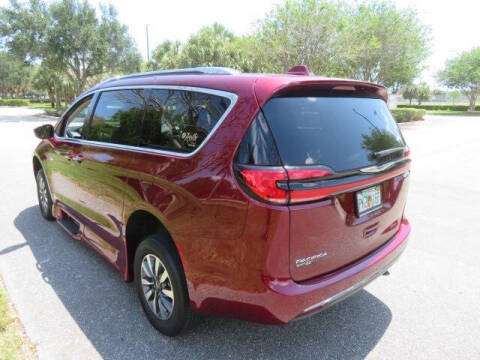 2021 Chrysler Pacifica Touring L