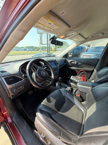 2019 Jeep Cherokee Latitude Plus
