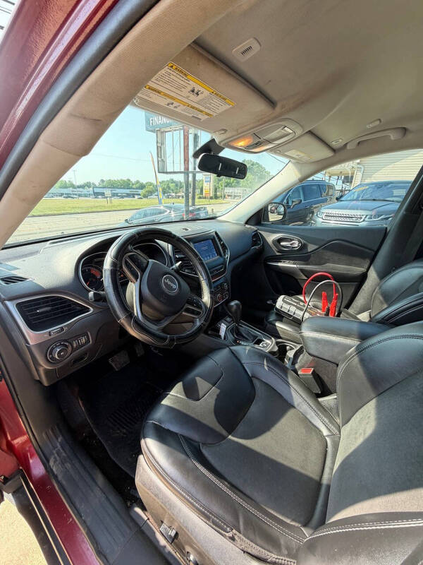 2019 Jeep Cherokee Latitude Plus